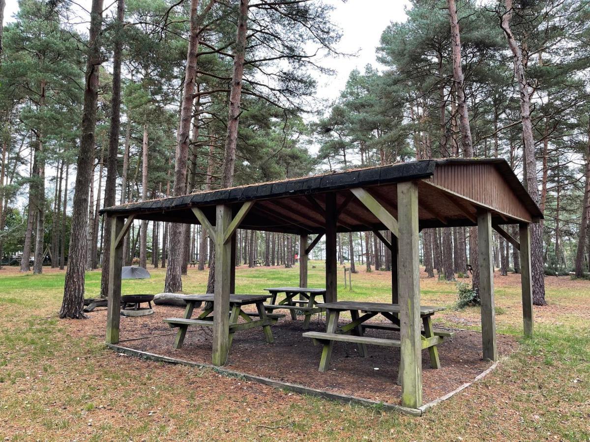 Villa Avon Tyrrell Outdoor Activity Centre Bransgore Exterior foto
